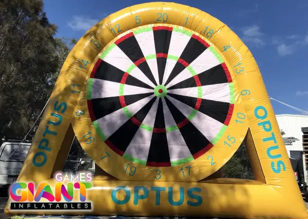 Outdoor-inflatable-dart-game